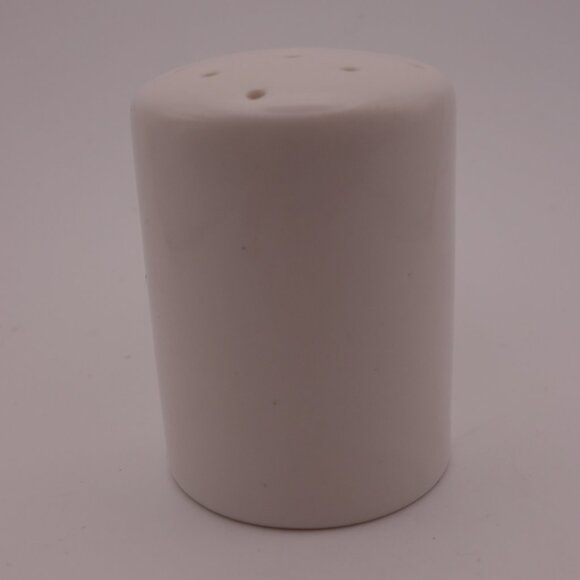 Oneida "Chefs to Go" Salt & Pepper Set featuring a Chef and a Waiter on Bicycle - Picture 9 of 13